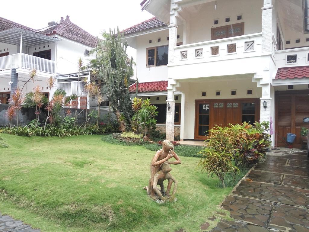 Villa Ohana Batu Exterior photo